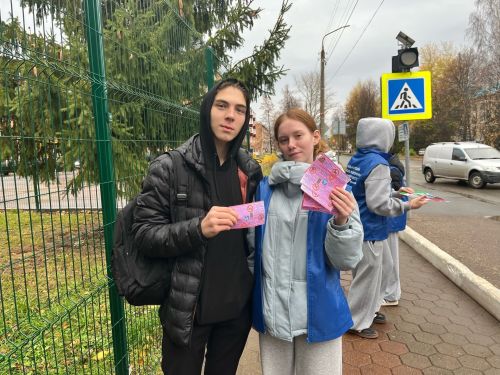 Молодежь Чистополя провела акцию «Водитель и пешеход»