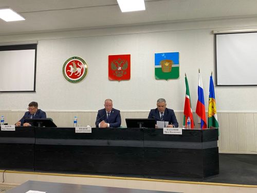 Эдуарда Хасанова в третий раз избрали руководителем исполнительного комитета Чистопольского муниципального района