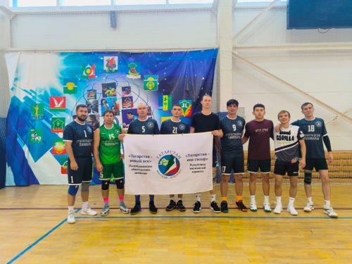 Женская сборная Чистополя стала призером волейбольного турнира на призы Движения «ТНВ»