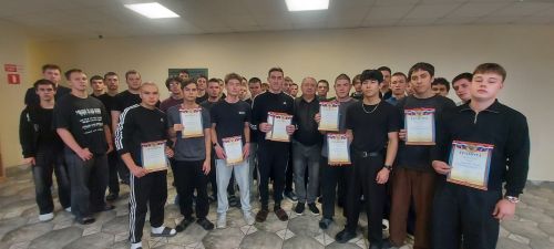 В Чистополе состоялся турнир по пауэрлифтингу «Молодой и сильный»