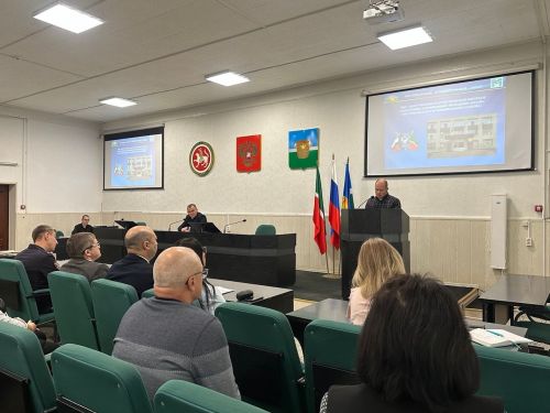 О воспитании молодежи, уборке урожая и безопасности говорили на аппаратном совещании в чистопольском муниципалитете