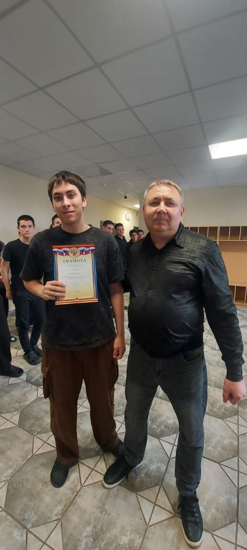 В Чистополе состоялся турнир по пауэрлифтингу «Молодой и сильный»