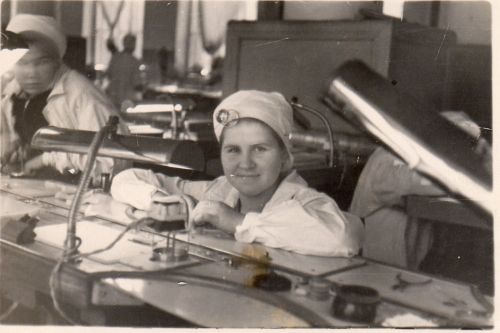 90-летняя Нина Горшенина поделилась воспоминаниями о Часовом заводе, его работниках и своём военном детстве
