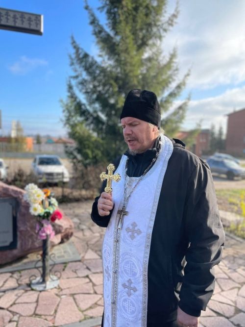 На чистопольском кладбище молитвенно почтили память жертв политических репрессий
