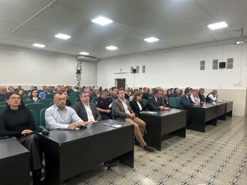 Под особым контролем: глава Чистополя потребовал защитить пенсионеров от мошенников