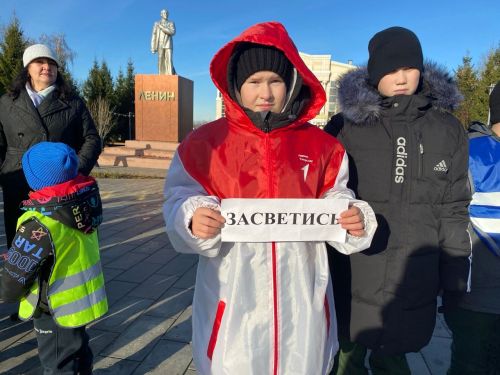 В Чистополе почтили память жертв ДТП масштабной акцией с участием детей