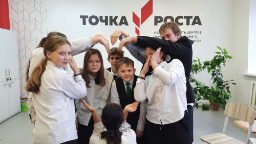 Школьники Чистопольско-Высельской школы сразились в литературной игре «Книжная радуга»