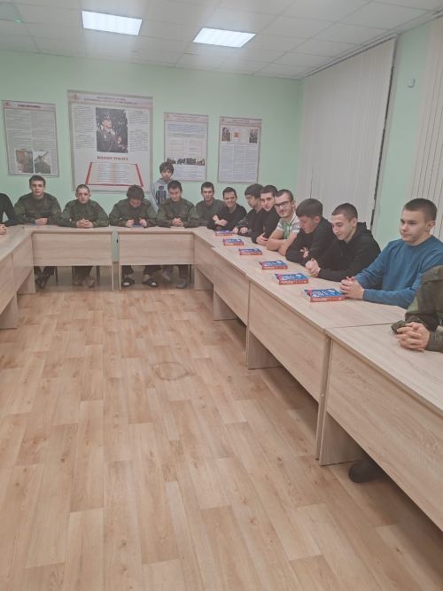 О службе в Вооруженных Силах рассказали чистопольским курсантам