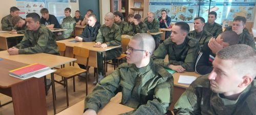 Чистопольским курсантам рассказали об опасности зависимого поведения