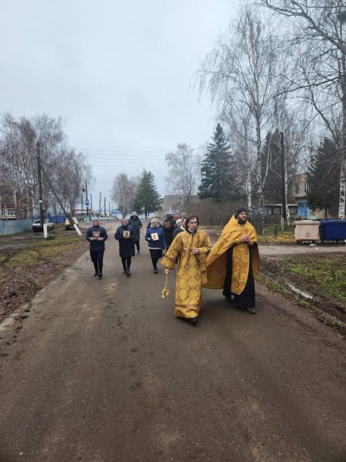 В селе Кубассы освятили поклонный крест
