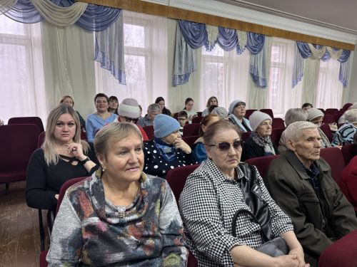В Чистополе День матери отметили праздничным концертом