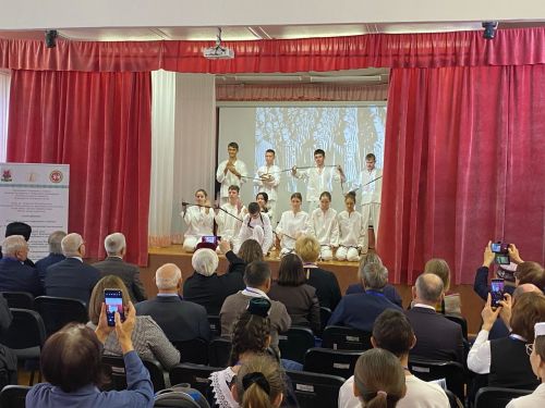 На научно-практической конференции в Каргалинской гимназии участники представили более 200 исследовательских проектов