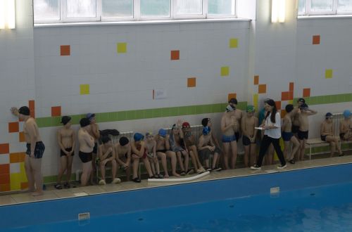 В День матери в Чистополе прошли соревнования по плаванию