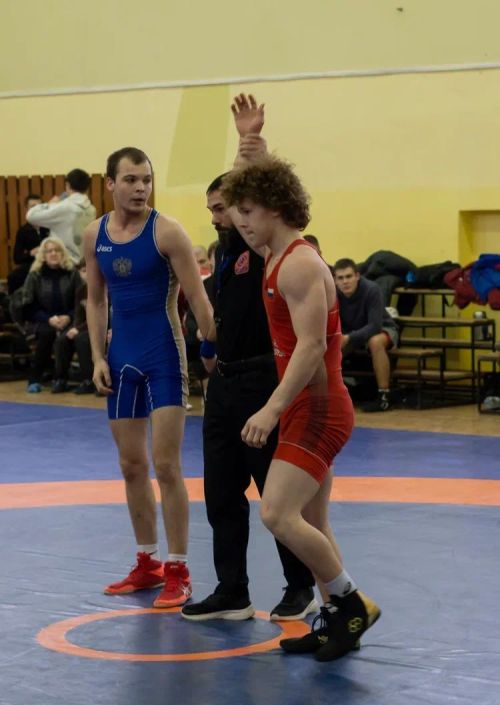 В Чистополе состоялся чемпионат Татарстана по греко-римской борьбе