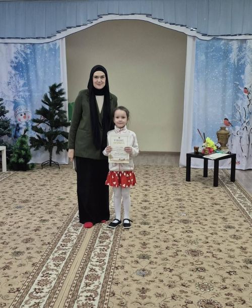 Сотрудники «Чистых лугов» рассказали детям о зимующих птицах
