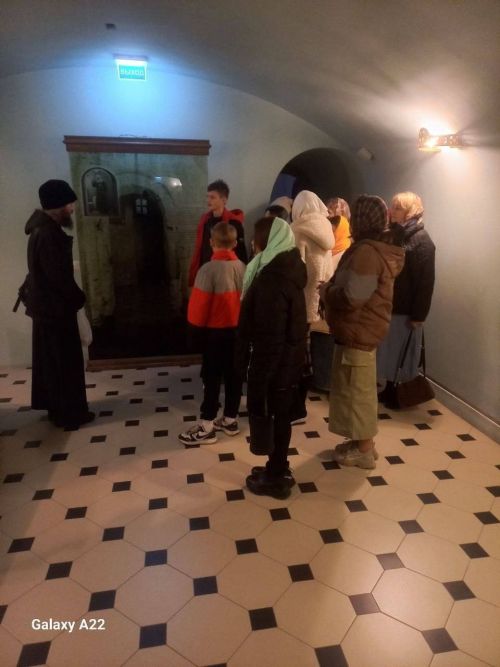Прихожане Чистопольского собора посетили Казанскую духовную семинарию и места обретения иконы