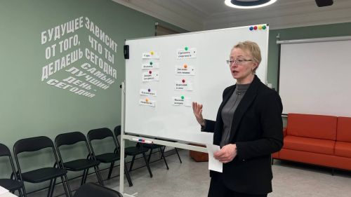 Психологическая защита от мошенников для участников «Серебряного возраста»: советы от эксперта