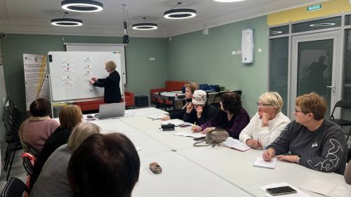 Психологическая защита от мошенников для участников «Серебряного возраста»: советы от эксперта