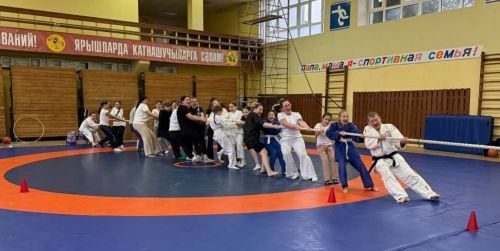 В чистопольской спортивной школе прошла совместная тренировка детей и родителей по дзюдо