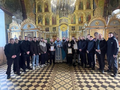 Участникам спортивного клуба «Авангард-Чистополь» вручили благодарственное письмо за активное содействие в строительстве храма