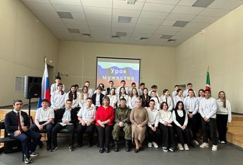 Участник СВО провел Урок мужества для чистопольских школьников
