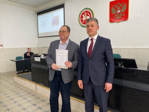 Сотрудникам Чистопольской ЦРБ вручили награды