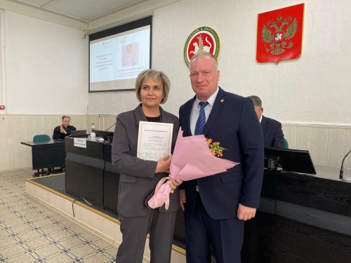 Сотрудникам Чистопольской ЦРБ вручили награды
