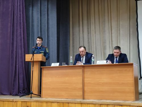 В Чистопольском районе на сходах граждан сельчанам напомнили о правилах пожарной безопасности