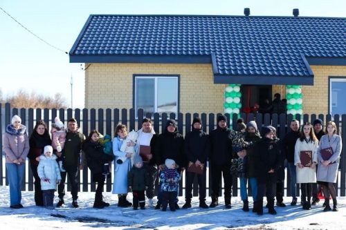 11 семей в Чистопольском районе получили ключи от новых домов благодаря программе поддержки
