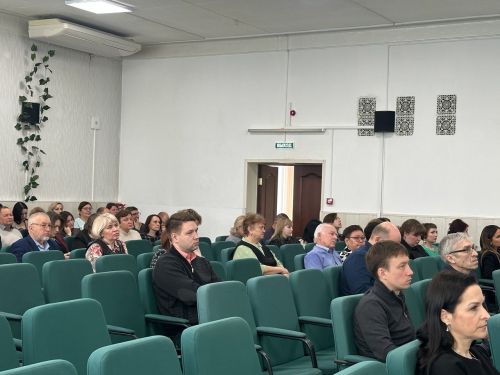 На совещании в чистопольском муниципалитете обсудили уборку города, аграрные работы и вопросы безопасности