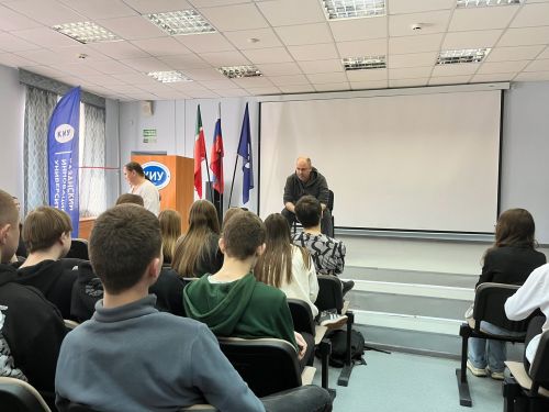 Чистопольским студентам рассказали о том, как развивается алкогольная зависимость