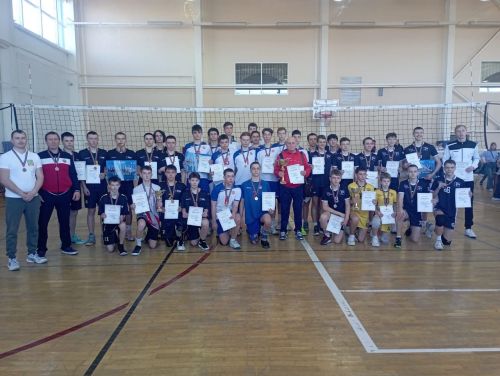 Чистопольские волейболисты заняли второе место в Первенстве РТ