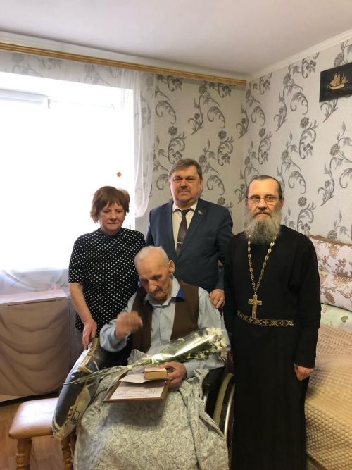 В Чистополе ветеран Великой Отечественной войны принимал поздравления с днем рождения