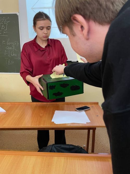 Чистопольские студенты поддерживают защитников Отечества
