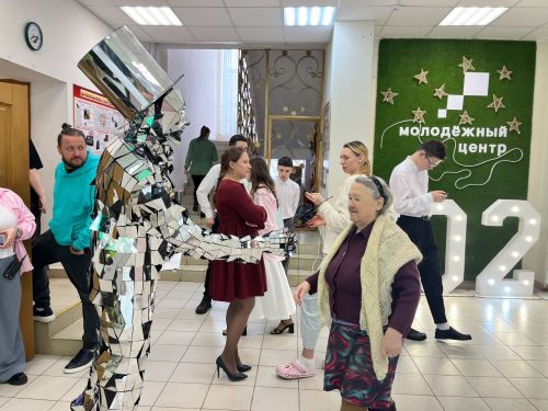 В Молодежном центре состоялась акция «Тепло ваших рук»