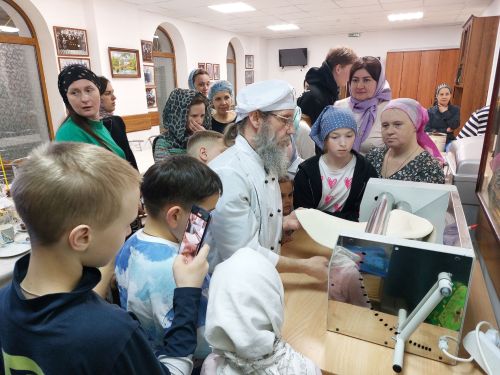В Чистополе прошел мастер-класс по выпеканию просфор