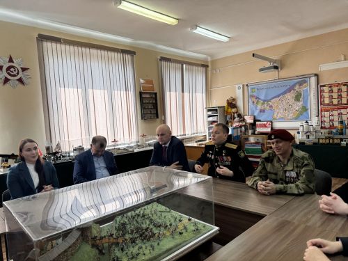 В Чистопольской кадетской школе-интернате прошла встреча с Героем России Иваном Жарским