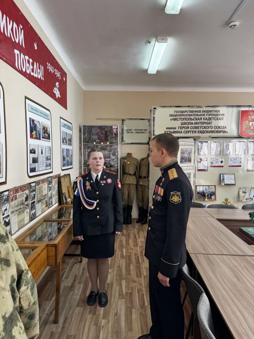 В Чистопольской кадетской школе-интернате прошла встреча с Героем России Иваном Жарским