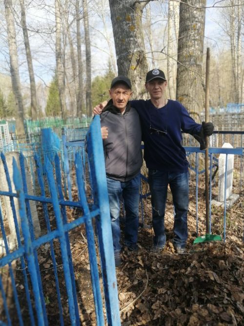Чистопольцы провели масштабный субботник на мусульманском кладбище