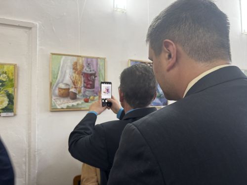 «Симфония предметов»: персональная выставка Натальи Ларионовой открылась в Чистополе