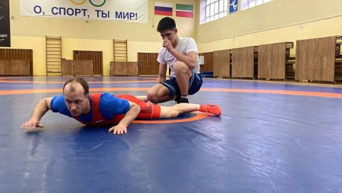 Сергей Емелин в Чистополе: мастер-класс по греко-римской борьбе от олимпийского призера