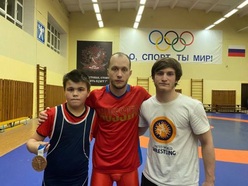 Сергей Емелин в Чистополе: мастер-класс по греко-римской борьбе от олимпийского призера