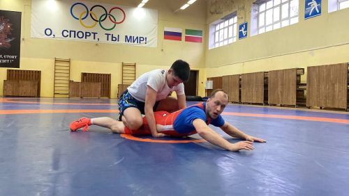 Сергей Емелин в Чистополе: мастер-класс по греко-римской борьбе от олимпийского призера