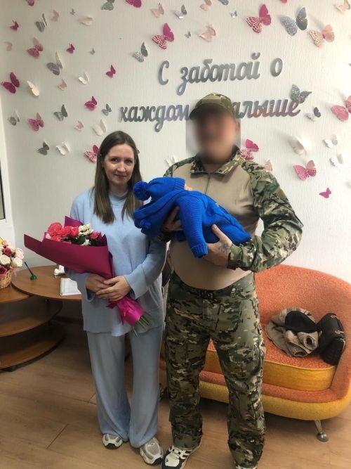 В Чистополе поздравили семью бойца СВО с рождением сына
