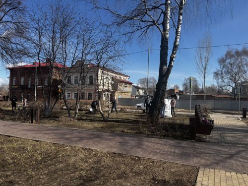 Общегородской субботник в Чистополе: вместе делаем город чище!
