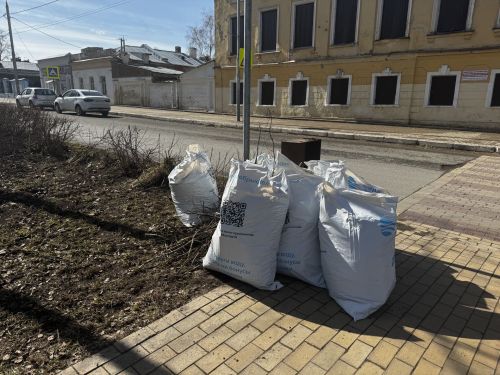 Общегородской субботник в Чистополе: вместе делаем город чище!