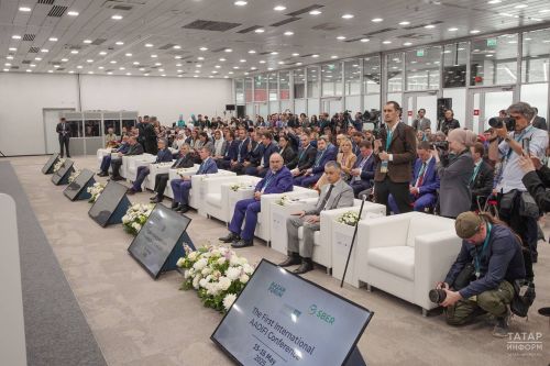 В Казани проходит первая выездная международная конференция AAOIFI