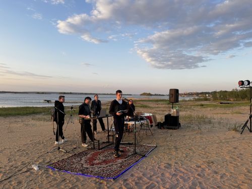 Творческий вечер на «Наречье»: каверы, стихи и море эмоций