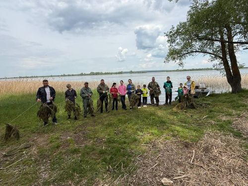 В заказнике «Чистые луга» прошла экологическая акция по установке искусственных нерестилищ