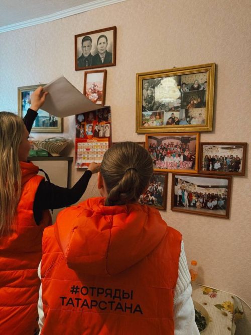Чистопольские студенты привели в порядок Аллею Героев и встретились с ветеранами